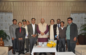 The Governor of Arunachal Pradesh Shri PB Acharya with Members of PPA in the Gyatri Hall at Raj Bhavan Itanagar on 1st February� 2017.
